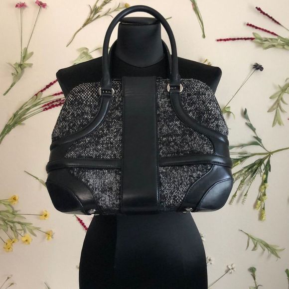 Alexander McQueen Novak Handbag - Picture 2 of 11